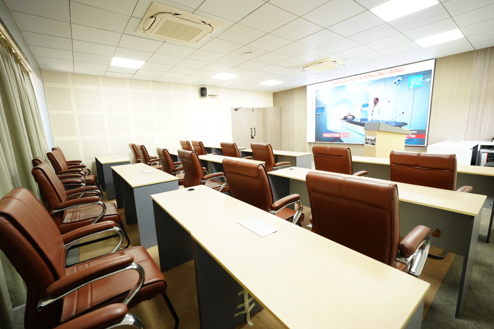 l-hall3