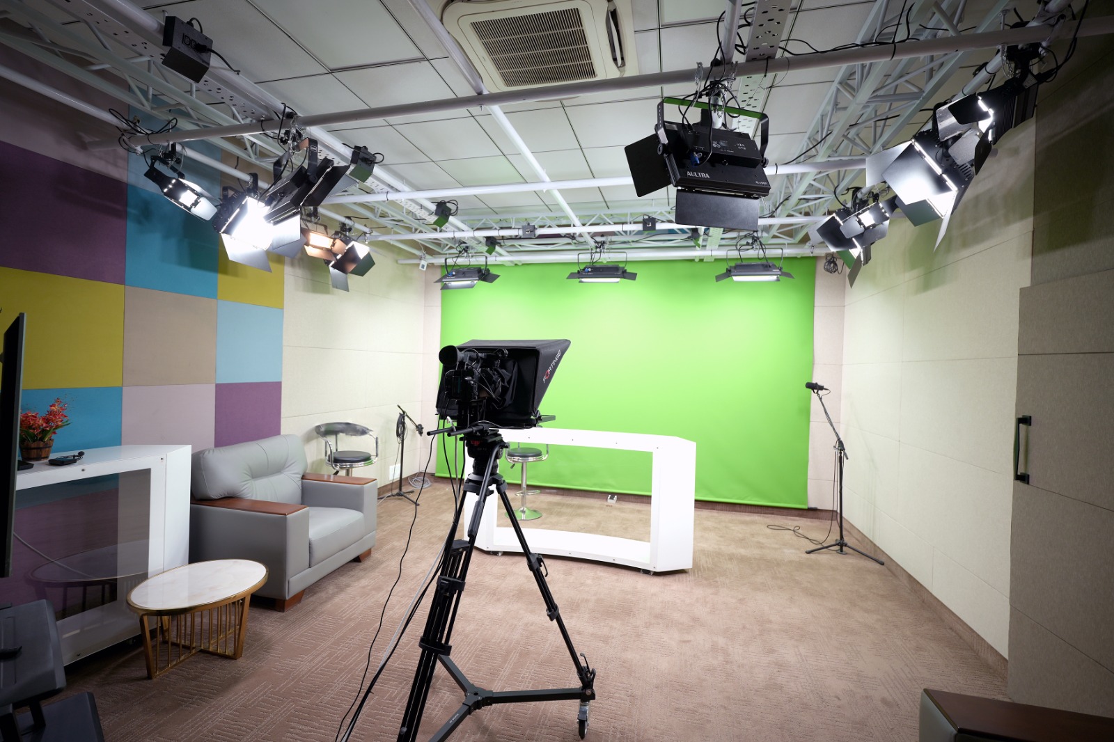 studio2